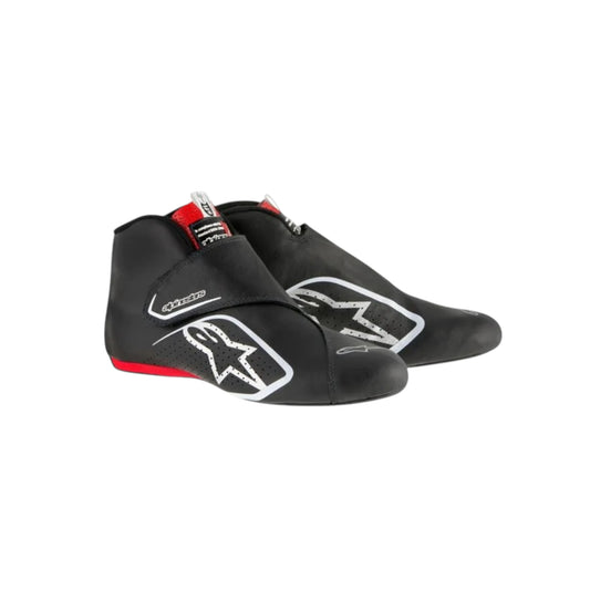 Carlos Sainz 2017 Toro Rosso F1 racing shoes featuring Toro Rosso inspired styling and motorsport detailing