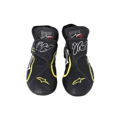 Daniel Ricciardo 2019 Renault F1 racing shoes featuring black and yellow Renault inspired styling with motorsport detailing
