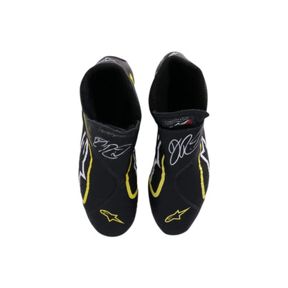 Daniel Ricciardo 2019 Renault F1 racing shoes featuring black and yellow Renault inspired styling with motorsport detailing