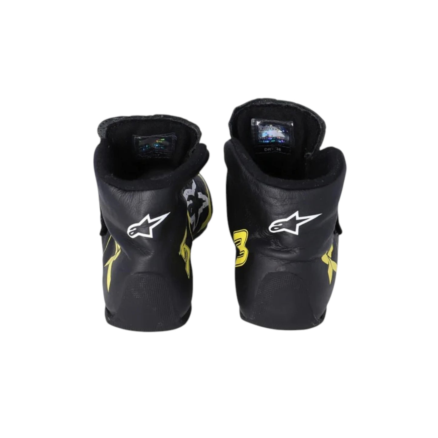 Daniel Ricciardo 2019 Renault F1 racing shoes featuring black and yellow Renault inspired styling with motorsport detailing