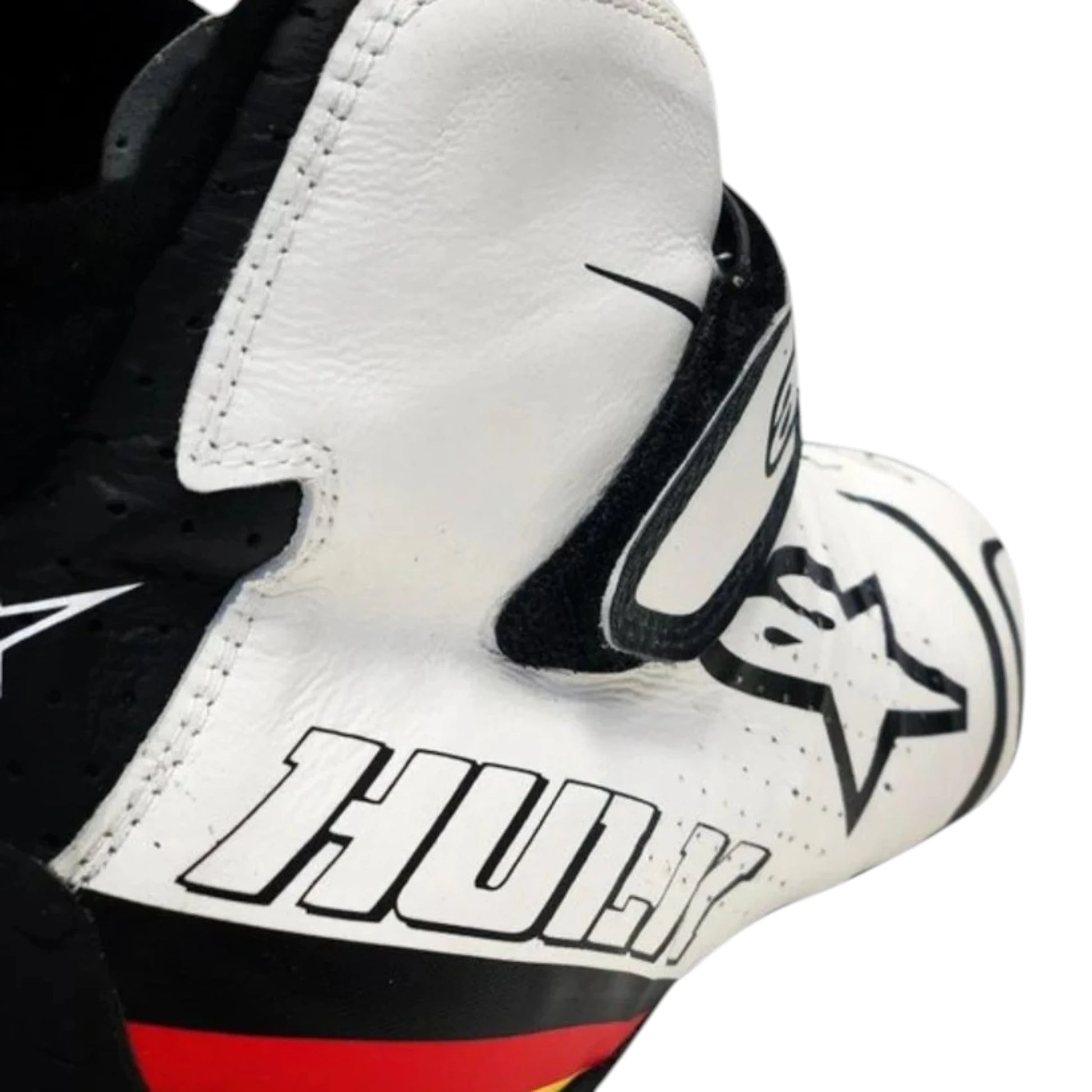 Nico Hülkenberg 2019 Renault F1 racing shoes featuring Renault inspired styling and motorsport detailing