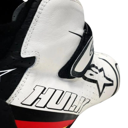 Nico Hülkenberg 2019 Renault F1 racing shoes featuring Renault inspired styling and motorsport detailing